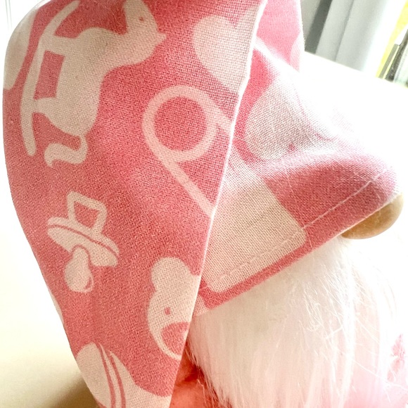 It’s a Girl Gnome - Picture 3 of 3